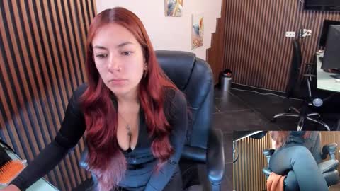 Abby Stones online show from 10-24-25, 10:33