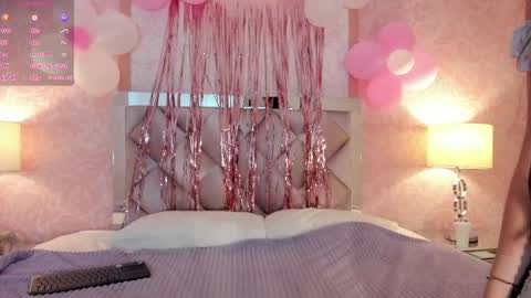 Snapshot of abbysweet1_ chatting on 05-10-26, 08:58 Abigail online show from 05-10-26, 08:58