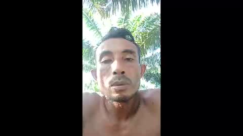 abdulwaris7072 online show from 12-23-25, 08:23