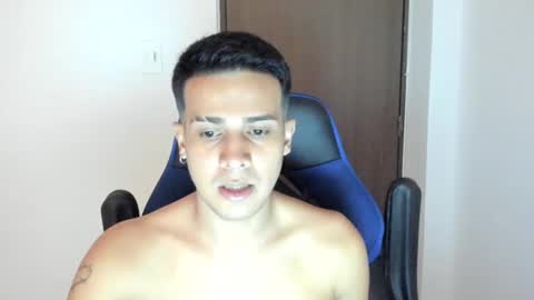 Snapshot of abelasburgo chatting on 12-14-24, 12:01 Independence model AbelAsburgo online show from 12-14-24, 12:01