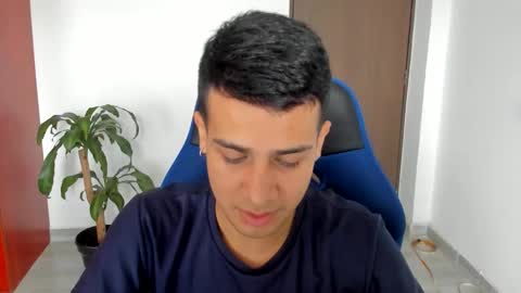 Snapshot of abelasburgo chatting on 10-17-25, 07:16 Independence model AbelAsburgo online show from 10-17-25, 07:16