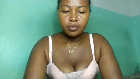 abella677022 online show from 06-14-26, 04:09
