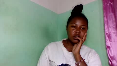 abella677022 online show from 07-29-26, 05:00