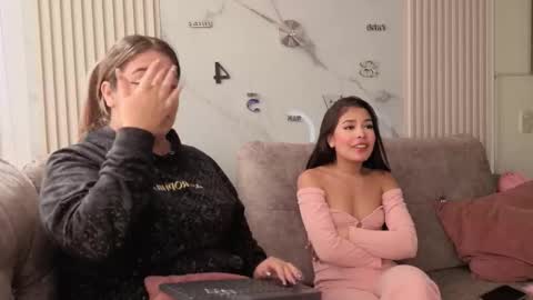 Abella online show from 10-21-25, 01:45