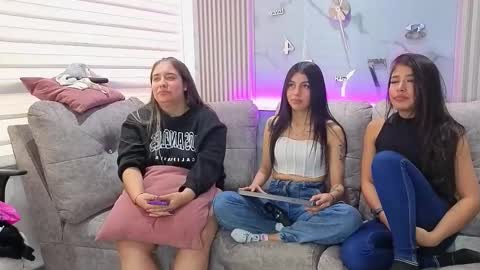 Abella online show from 10-29-25, 08:54