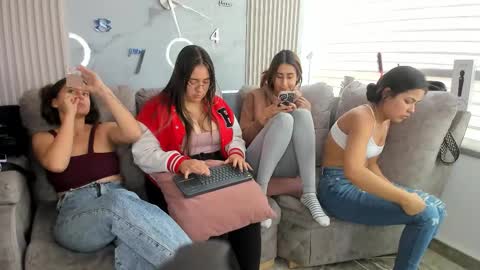 abella_as_ online show from 03-06-26, 05:20