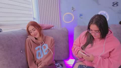 abella_as_ online show from 04-10-26, 06:34