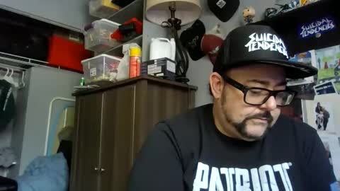 Snapshot of abennett76 chatting on 05-25-26, 04:24 AJ online show from 05-25-26, 04:24