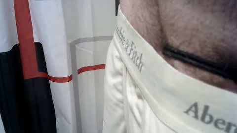 Snapshot of abercrombieguy22 chatting on 10-27-25, 04:16 AbercrombieGuy22 online show from 10-27-25, 04:16