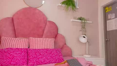 ABIGAIL online show from 12-22-25, 08:06