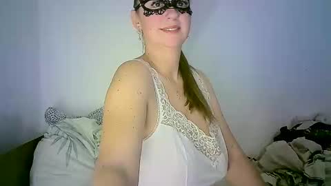 Snapshot of abigailove4u chatting on 12-04-24, 08:40 GoldenFish online show from 12-04-24, 08:40
