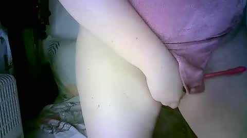 Snapshot of abigailove4u chatting on 12-13-24, 09:20 GoldenFish online show from 12-13-24, 09:20