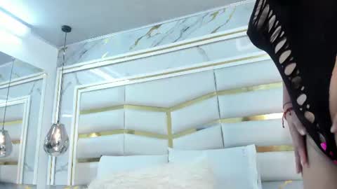 Abiggail  online show from 06-18-26, 11:58