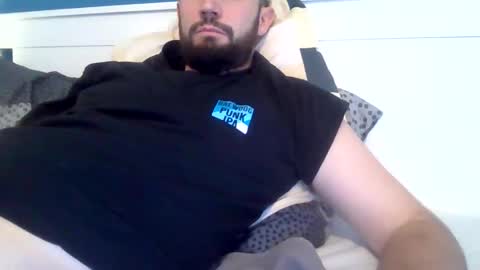 Snapshot of abo691 chatting on 02-12-26, 01:06 Fr654 online show from 02-12-26, 01:06