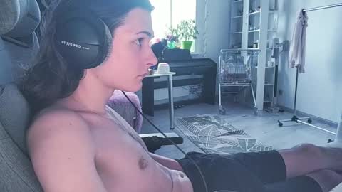 hi  cum in pvt noi extra tip online show from 04-19-26, 09:19