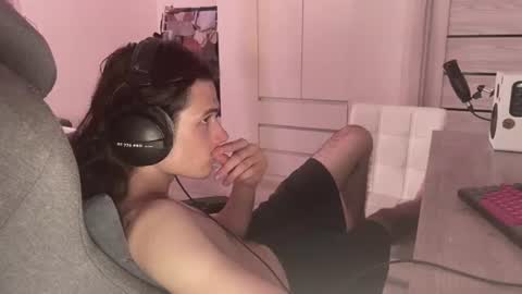 hi  cum in pvt noi extra tip online show from 07-23-26, 03:21