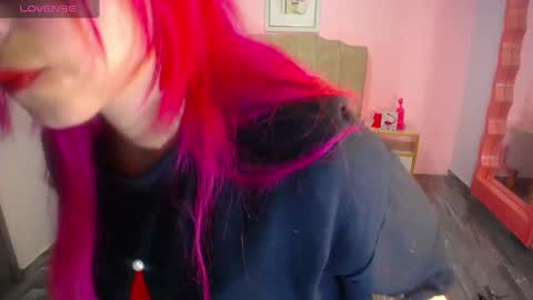 abril_ch_ online show from 09-09-25, 10:37