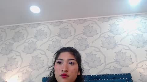 abril  online show from 12-24-24, 02:44