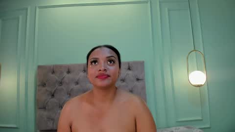 Snapshot of abril_jones10 chatting on 01-22-25, 11:43 Abril jones online show from 01-22-25, 11:43