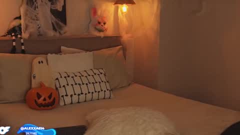 My name is Alexa. Please say hello I like to chat with you. If you have requests please use tip online show from 10-16-25, 01:17