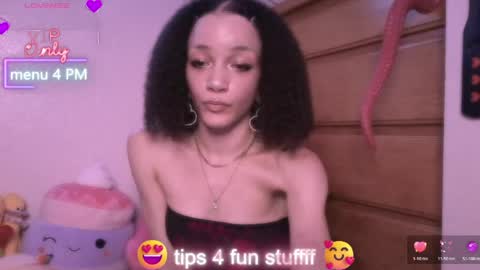 Snapshot of abruisedpeach chatting on 06-06-26, 03:11 Peach online show from 06-06-26, 03:11