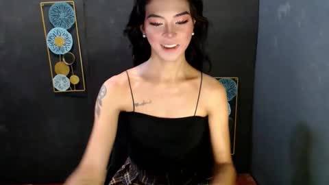 Miss Sophie online show from 09-16-25, 01:39