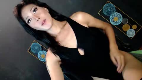 Miss Sophie online show from 09-19-25, 01:12