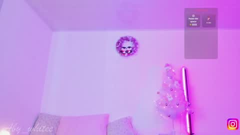 Snapshot of aby_whitee chatting on 12-16-24, 09:35 Aby online show from 12-16-24, 09:35
