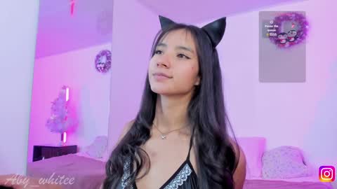 Snapshot of aby_whitee chatting on 12-17-24, 03:39 Aby online show from 12-17-24, 03:39