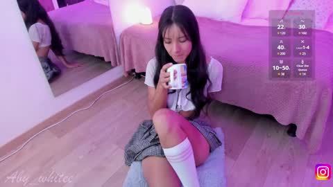 Snapshot of aby_whitee chatting on 12-23-24, 04:22 Aby online show from 12-23-24, 04:22