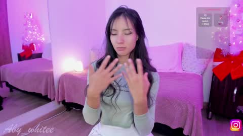 Snapshot of aby_whitee chatting on 01-10-25, 06:53 Aby online show from 01-10-25, 06:53