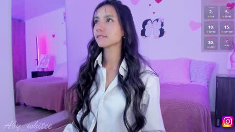 Snapshot of aby_whitee chatting on 02-20-25, 05:55 Aby online show from 02-20-25, 05:55