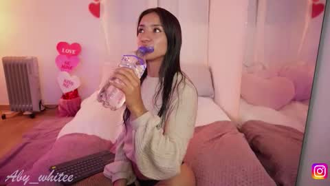 Snapshot of aby_whitee chatting on 03-06-26, 05:15 Aby online show from 03-06-26, 05:15