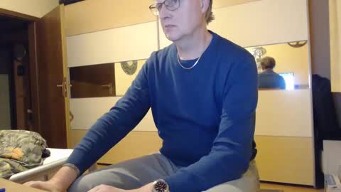 Snapshot of ach471 chatting on 12-12-24, 07:15 ach471 online show from 12-12-24, 07:15