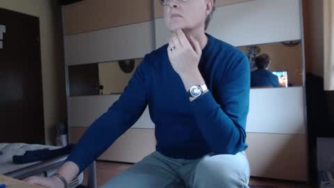 Snapshot of ach471 chatting on 12-13-24, 01:22 ach471 online show from 12-13-24, 01:22