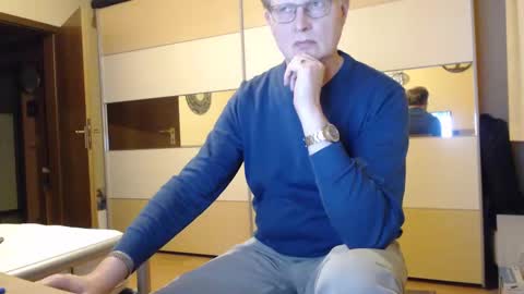 Snapshot of ach471 chatting on 12-13-24, 06:16 ach471 online show from 12-13-24, 06:16