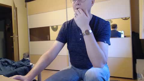 Snapshot of ach471 chatting on 12-19-24, 08:02 ach471 online show from 12-19-24, 08:02