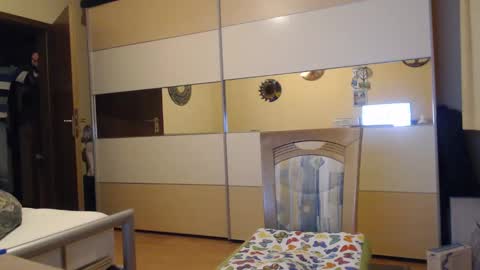 Snapshot of ach471 chatting on 01-04-25, 05:16 ach471 online show from 01-04-25, 05:16