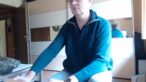 Snapshot of ach471 chatting on 01-18-25, 11:11 ach471 online show from 01-18-25, 11:11