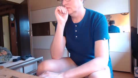 Snapshot of ach471 chatting on 02-02-25, 08:24 ach471 online show from 02-02-25, 08:24