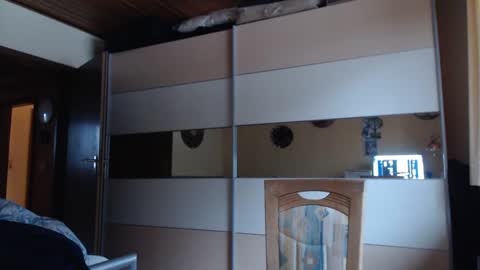 Snapshot of ach471 chatting on 02-15-25, 07:38 ach471 online show from 02-15-25, 07:38