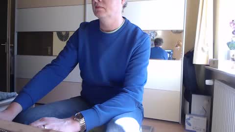 Snapshot of ach471 chatting on 03-06-25, 10:20 ach471 online show from 03-06-25, 10:20