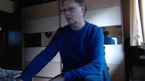 Snapshot of ach471 chatting on 03-10-25, 05:07 ach471 online show from 03-10-25, 05:07