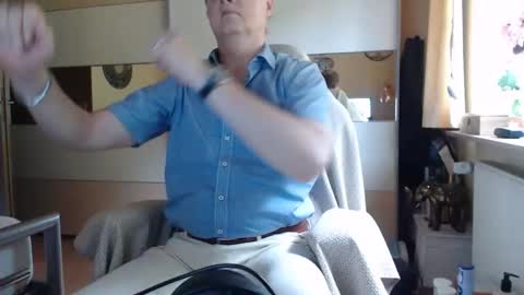 Snapshot of ach471 chatting on 09-10-25, 08:36 ach471 online show from 09-10-25, 08:36