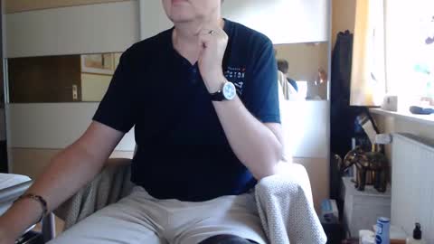 Snapshot of ach471 chatting on 09-19-25, 07:25 ach471 online show from 09-19-25, 07:25