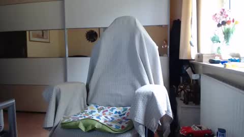 Snapshot of ach471 chatting on 10-12-25, 08:02 ach471 online show from 10-12-25, 08:02