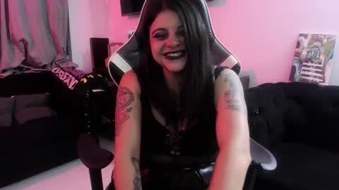 Snapshot of acid_alice666 chatting on 06-25-26, 05:12 Alice online show from 06-25-26, 05:12