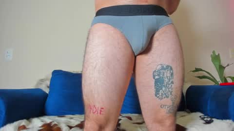 Snapshot of ackerman_eren_ chatting on 01-20-25, 01:42 R. online show from 01-20-25, 01:42