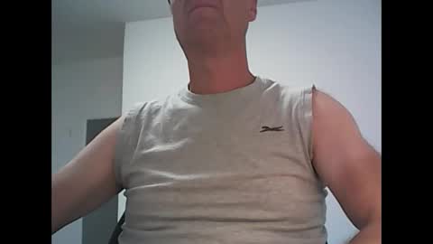 Snapshot of active147 chatting on 10-10-25, 10:31 active147 online show from 10-10-25, 10:31