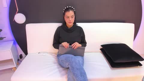 Snapshot of ada_monroe10 chatting on 03-09-26, 02:21 online show from 03-09-26, 02:21